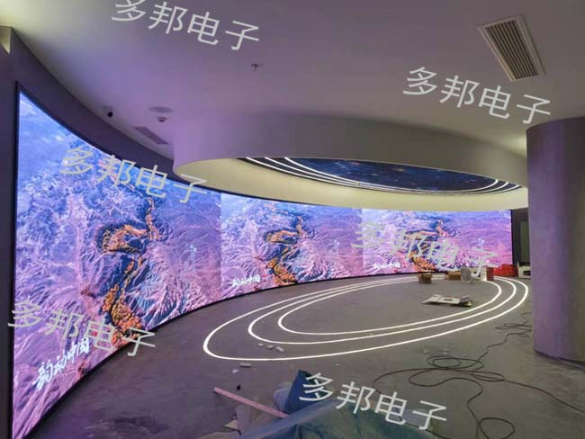 海門(mén)某市場(chǎng)展示基地 室內(nèi)P2全彩